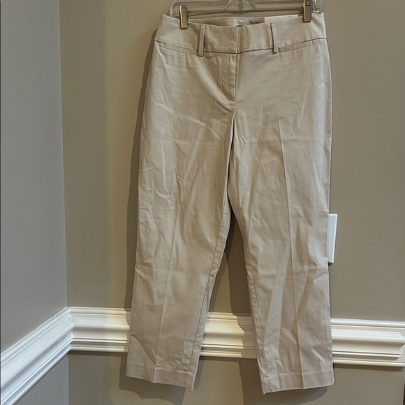 Ann Taylor Factory Curvy Crop Khaki Pants NWT Size 4 - Picture 1 of 10
